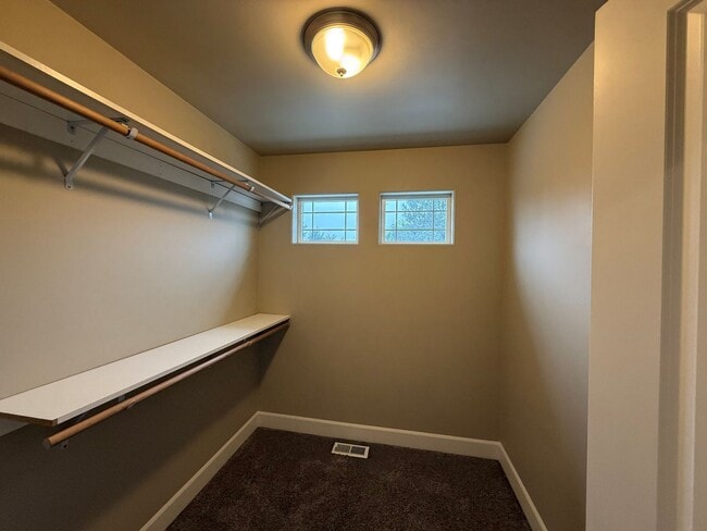 Building Photo - 15081510