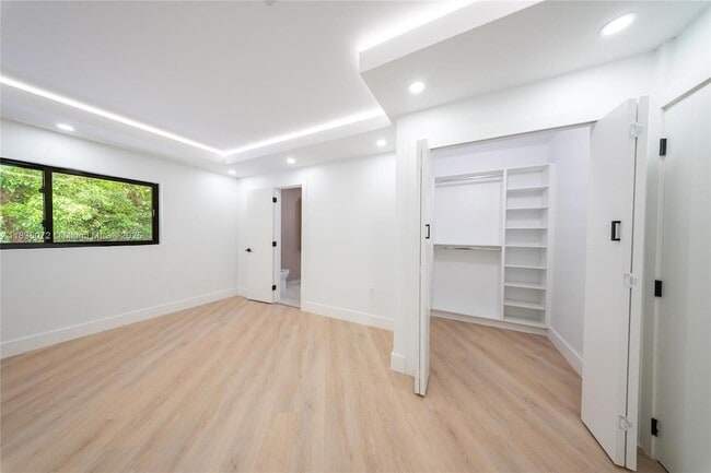 Building Photo - 6525 SW 133rd Dr