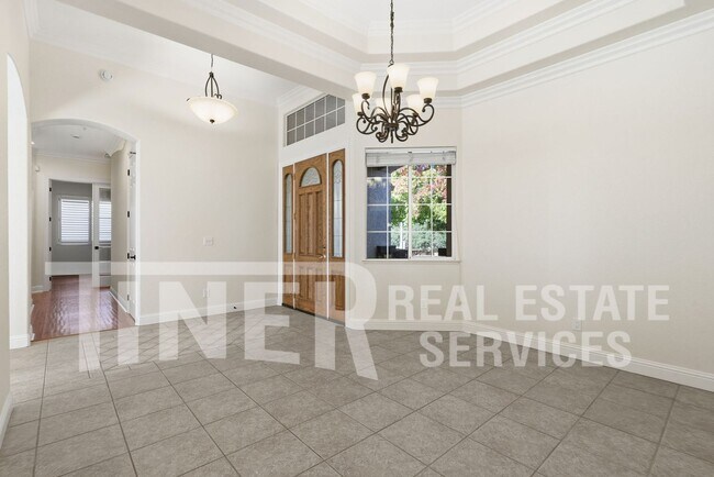 Building Photo - 4616 Gatwick Way