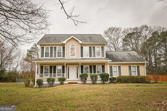 Building Photo - 105 N Oakland Cir