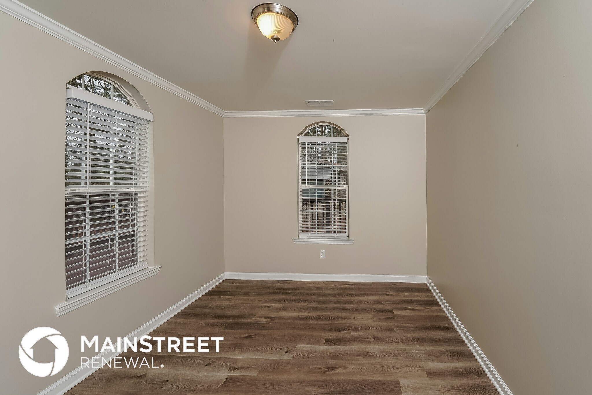 Building Photo - 2812 Lambert Cir