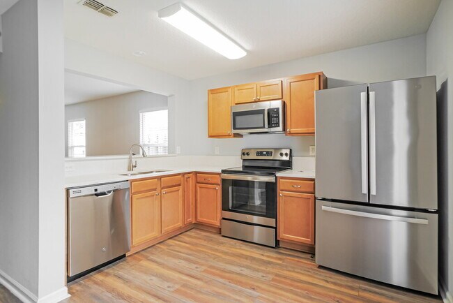 Building Photo - 192 Brookfall Dr