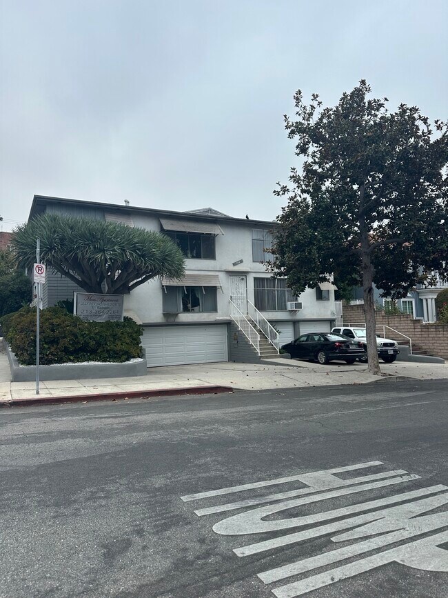 Building Photo - 6108 Carmen Pl