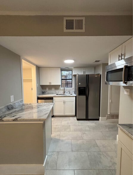 Building Photo - 5614 Harvest Hill Rd