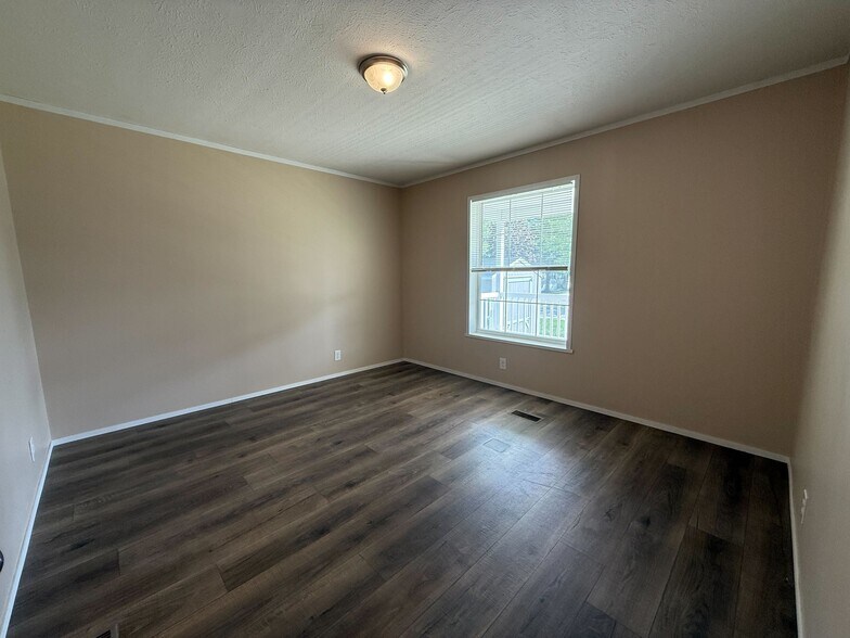 Building Photo - 12452 St James Ct