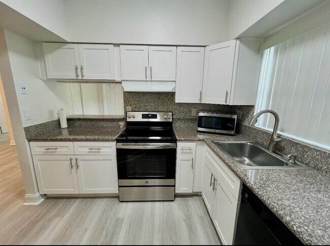 Primary Photo - 1761 NW 96th Terrace