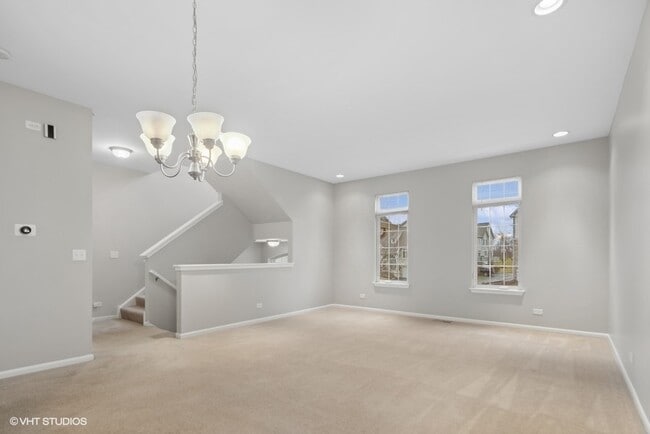 Building Photo - 261 Sype Dr