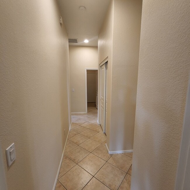 Building Photo - 7539 W Desert Crystal Ct
