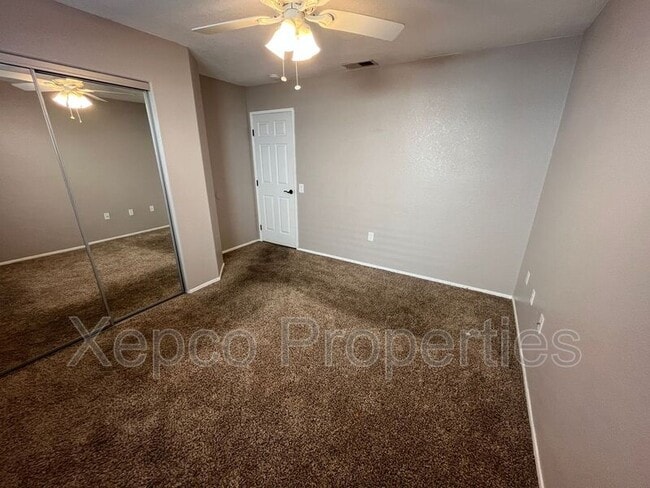 Building Photo - 51865 Avenida Velasco