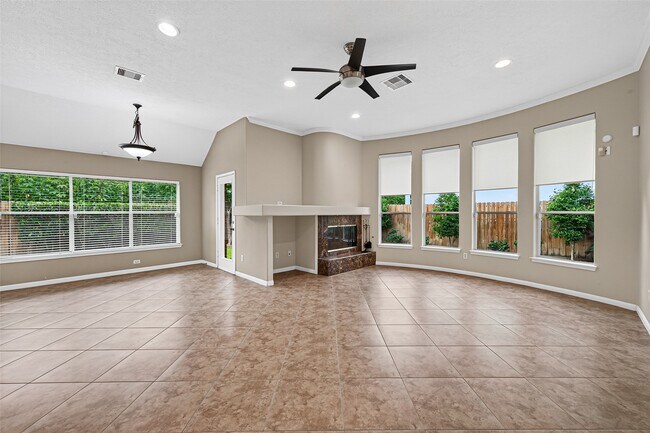 Building Photo - 1103 Parkhaven Ln