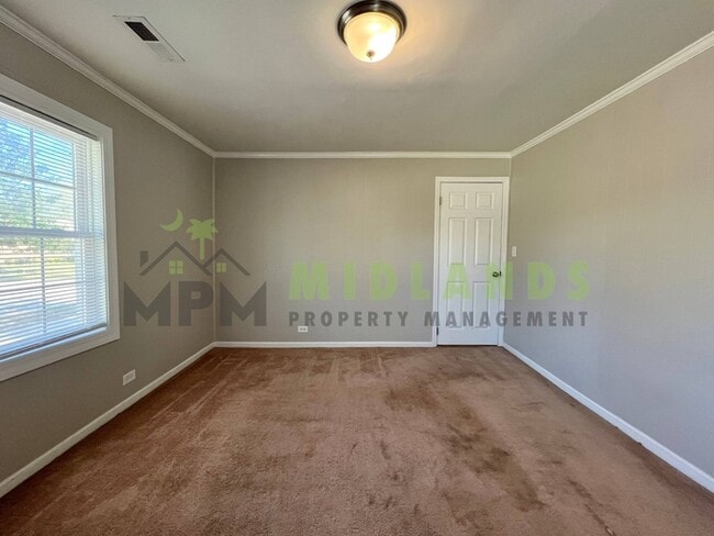 Building Photo - 610 W Hampton Ave