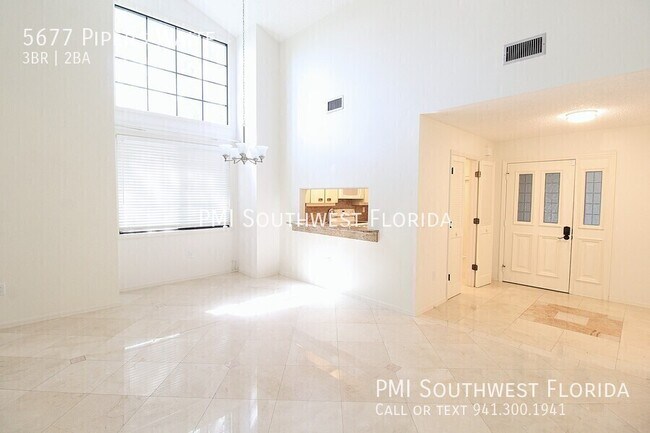 Building Photo - 5677 Pipers Waite