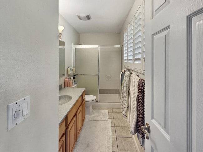 Building Photo - 12942 Francine Terrace