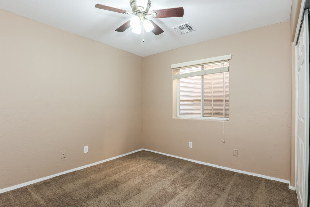 Building Photo - 2044 S Heron Ln