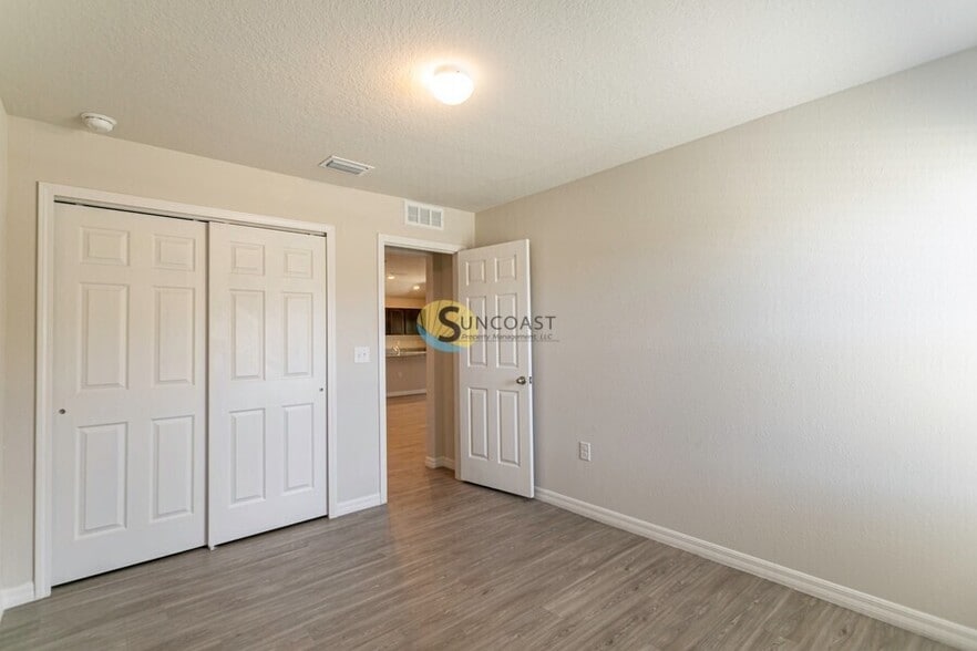 Building Photo - 1366 Tan Tara Trl