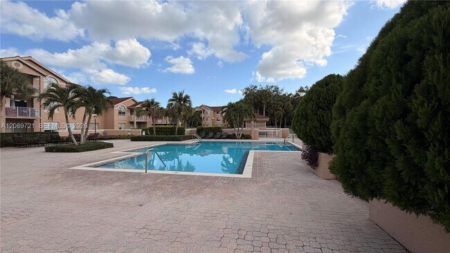 Building Photo - 10610 SW 158th Ct