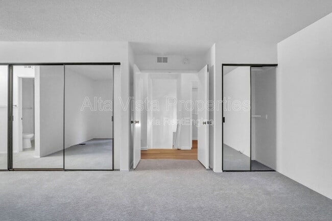 Building Photo - 2229 Camino Preciosa Sur