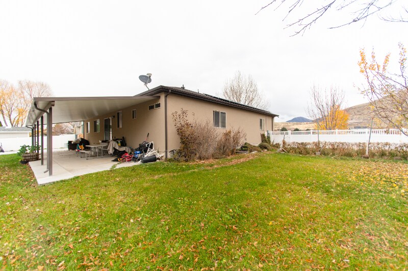 Building Photo - 1676 S 500 W St