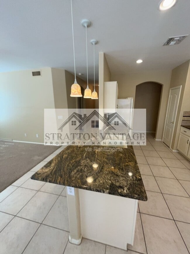 Building Photo - 6983 S Oxford Ln