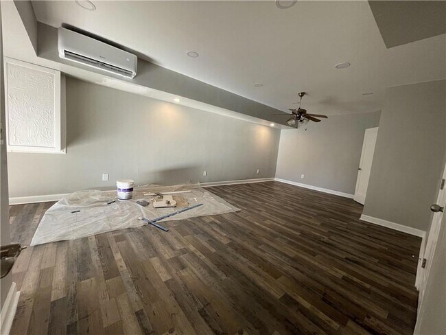 Building Photo - 3492 Point View Cir