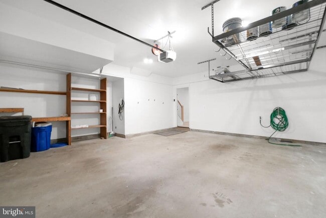 Building Photo - 1038 Grand Oak Way