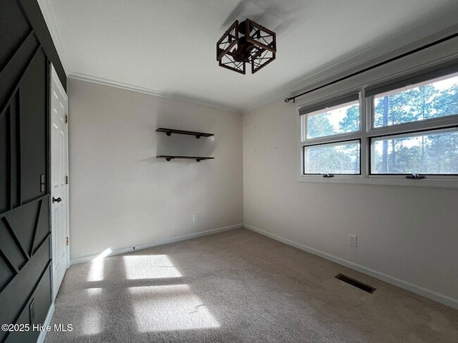 Building Photo - 7 Ash Ct