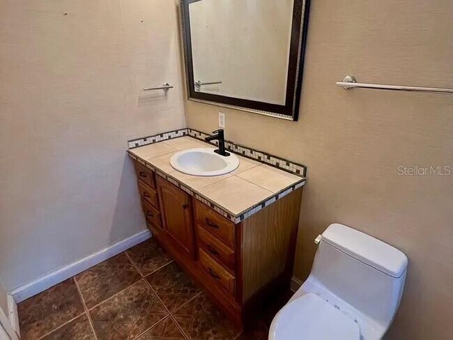 Building Photo - 3522 W Price Ave