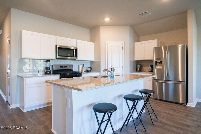 Building Photo - 108 Chesson Hl Dr