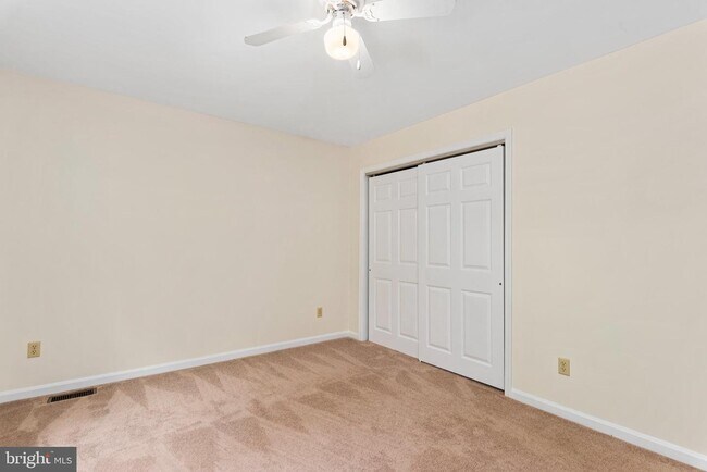 Building Photo - 185 Hazelmoor Dr