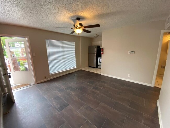 Building Photo - 710 Colquitt St