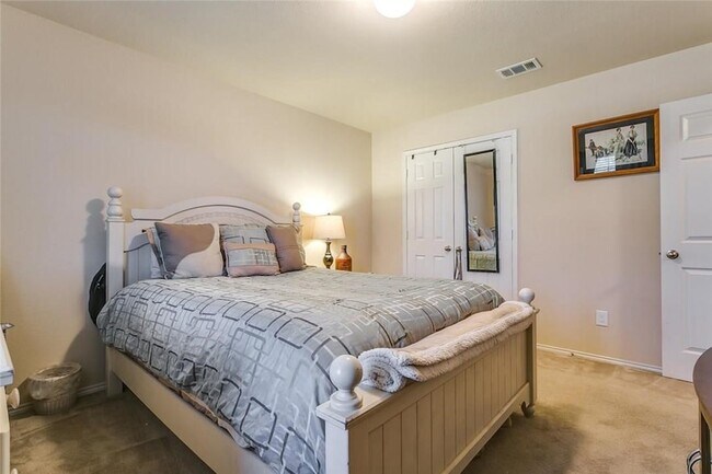 Building Photo - 8832 Elk Creek Ln