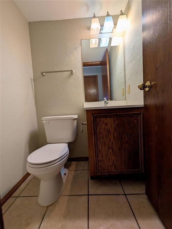 Building Photo - 3201 Lois Arlene Cir