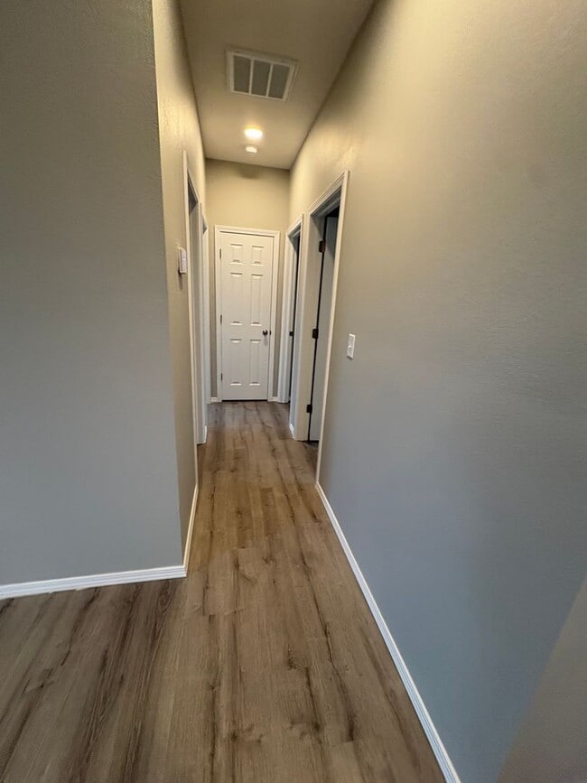 Building Photo - 2490 548th Rd