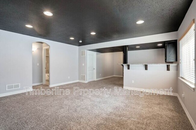 Building Photo - 10202 Boulder Ridge Dr