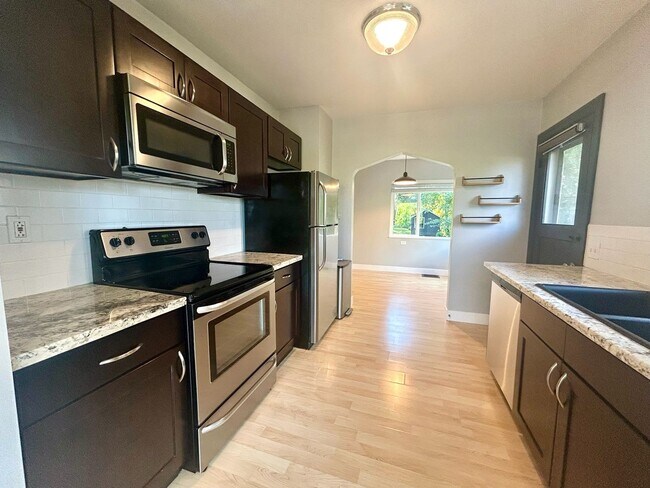 Building Photo - Rainier Beach Home