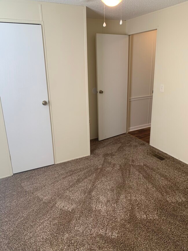 Building Photo - 2444 Culbreth Dr