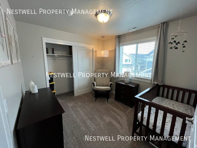 Building Photo - 1508 Waterfront Dr