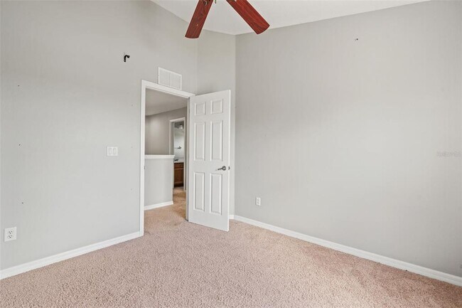 Building Photo - 10909 Observatory Way