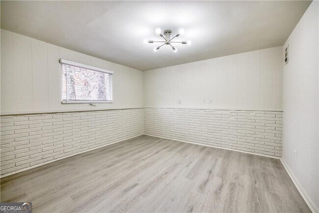 Building Photo - 3254 Newcastle Way