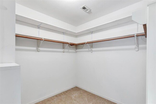Building Photo - 70 Fern View Ct