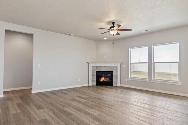 Building Photo - 8480 E Drover Loop