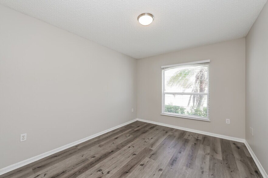 Building Photo - 6241 Perdita Ct