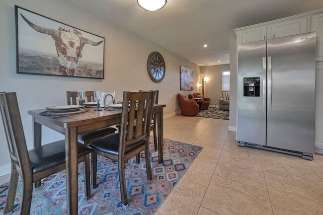 Building Photo - Amazing 3 Bed/2 Bath Home in Old Town Scottsdale