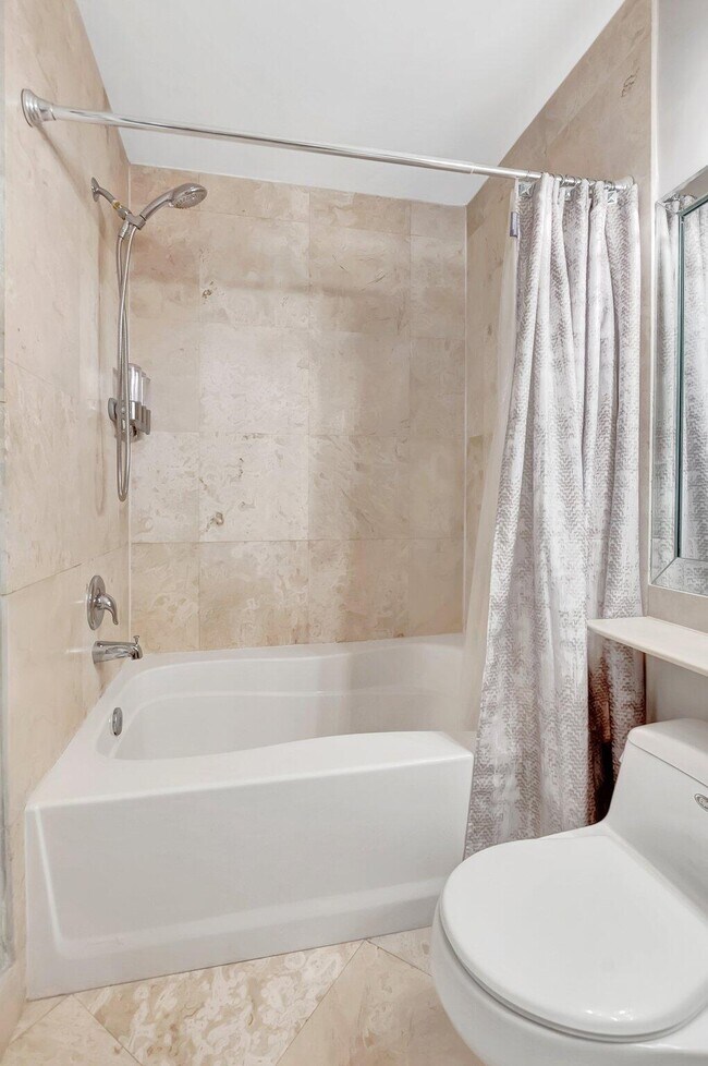 Building Photo - 3606 S Ocean Blvd