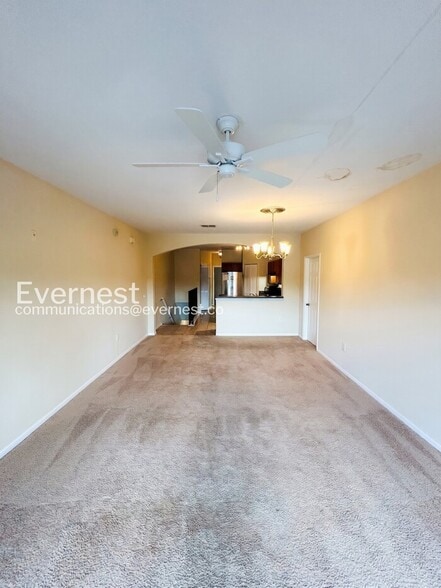 Building Photo - 2139 Chianti Pl