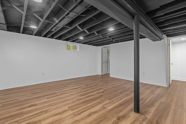 Building Photo - 303 Danworth Ct