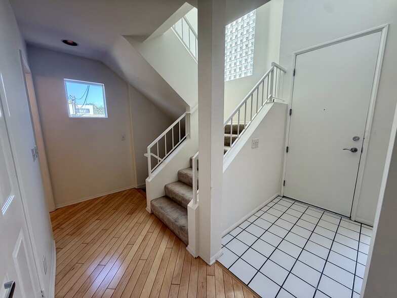 Building Photo - 1937 Euclid St