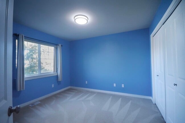 Building Photo - Elegant 4BR Murray Franklin Home in Fernwood Hills | EV Charger | Northshore Schools