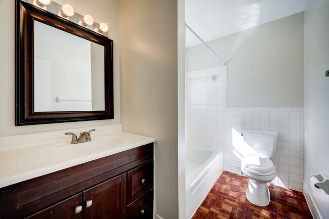 Building Photo - 9031 Gaylord Dr