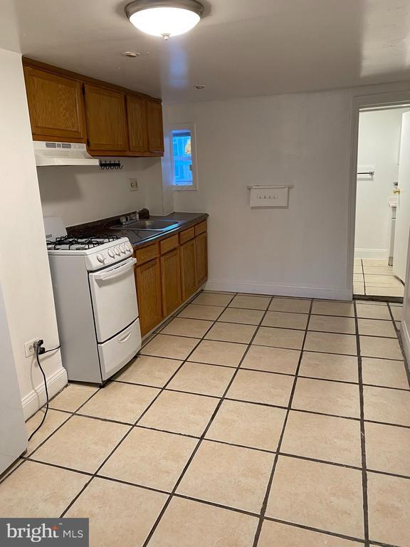 Building Photo - 1012 S 12th St